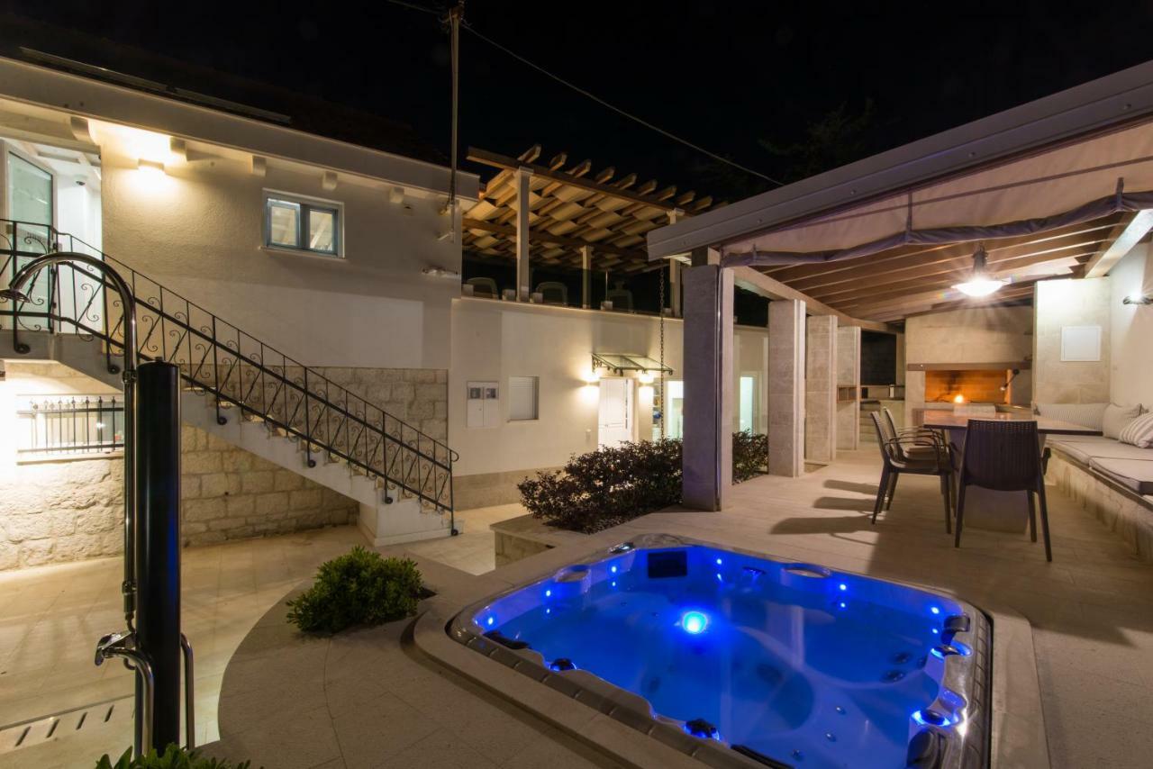 Villa Hurem Trogir Eksteriør bilde