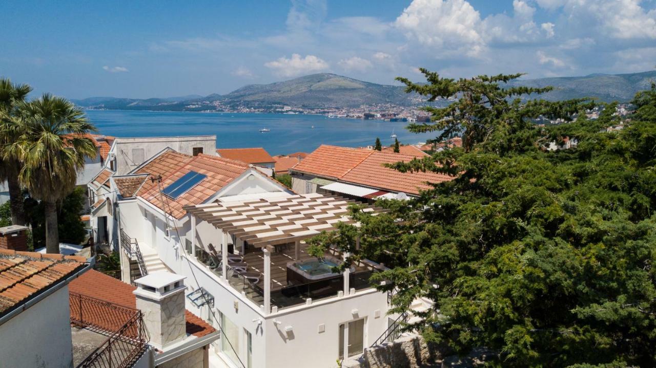 Villa Hurem Trogir Eksteriør bilde