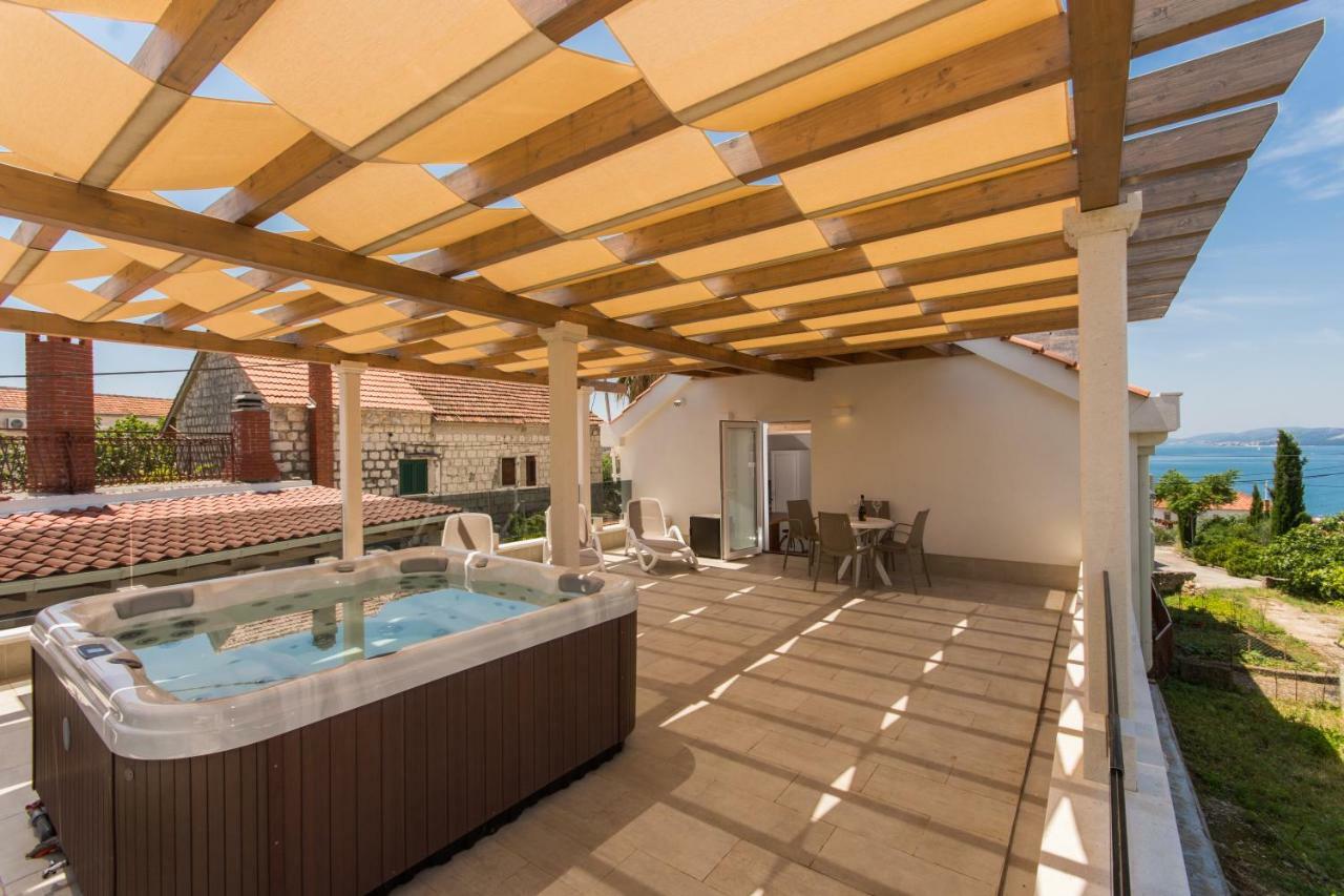 Villa Hurem Trogir Eksteriør bilde