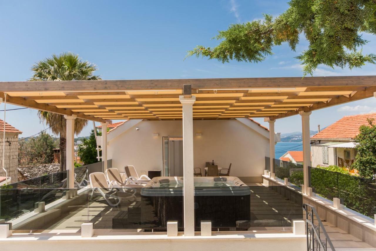 Villa Hurem Trogir Eksteriør bilde